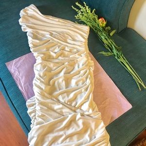 CLOSET CLEAN OUT🎉White mini dress